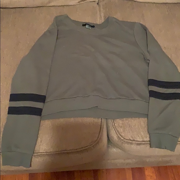 Crop Top - Picture 3 of 3